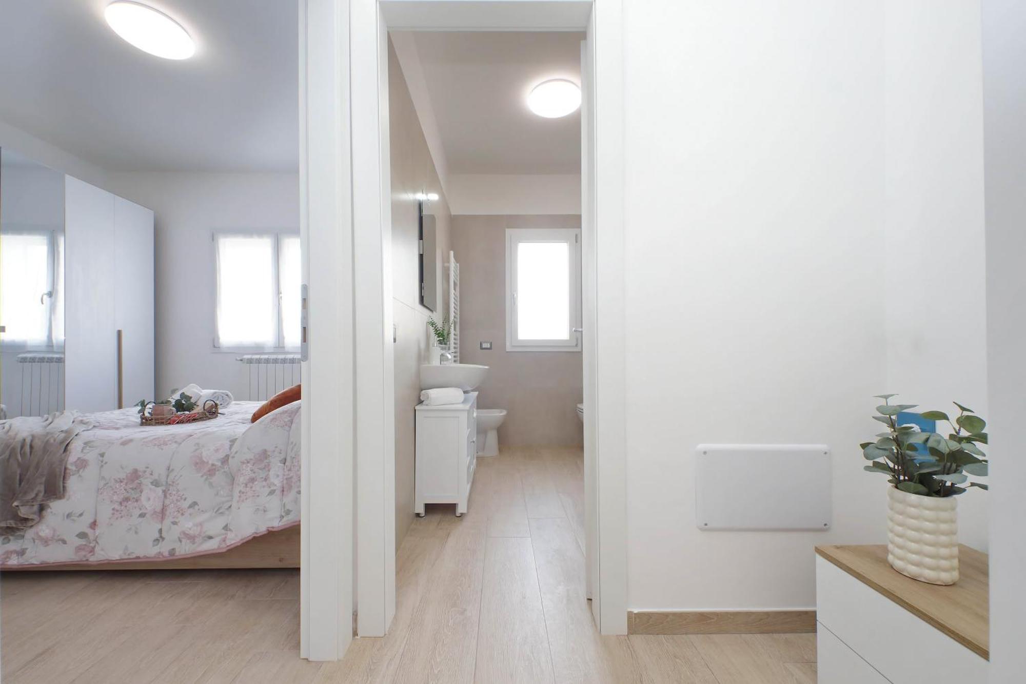 Andrea Home- Collegato A Roma E Aeroporto ฟิวมิชีโน ภายนอก รูปภาพ